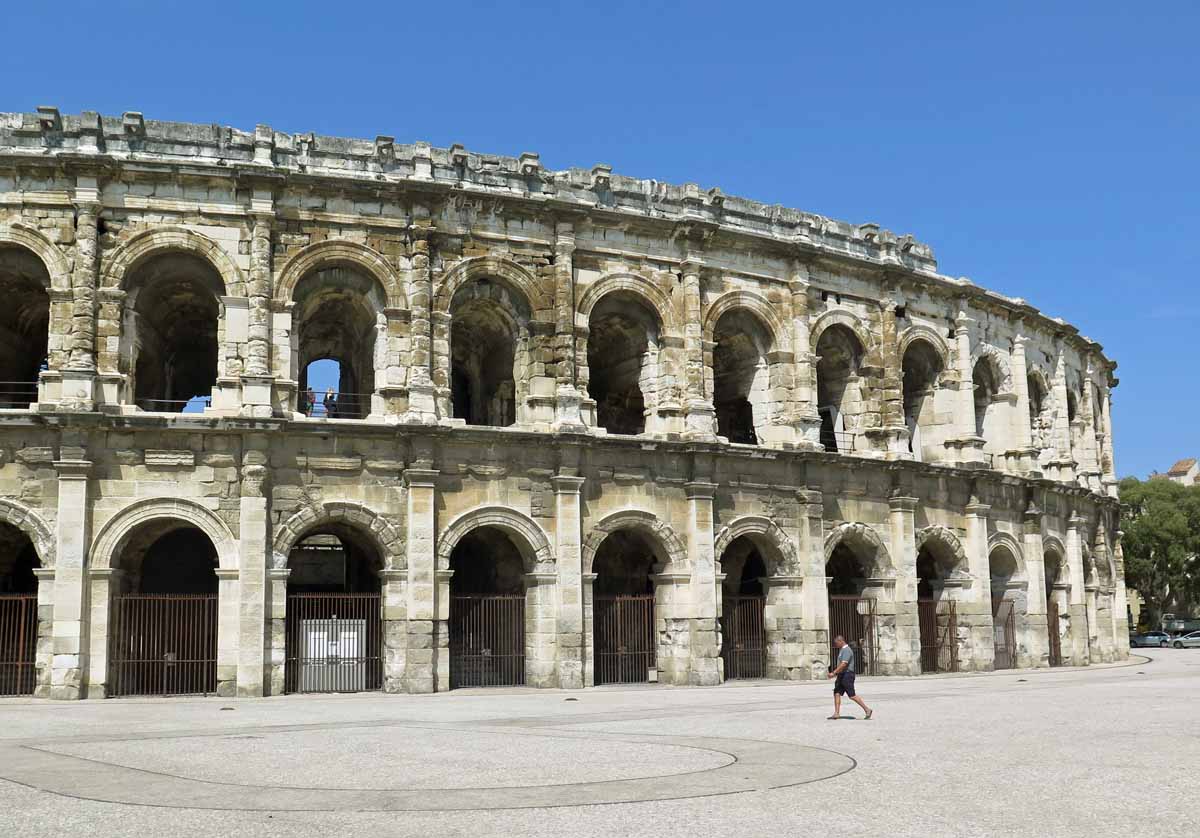 nimes 01